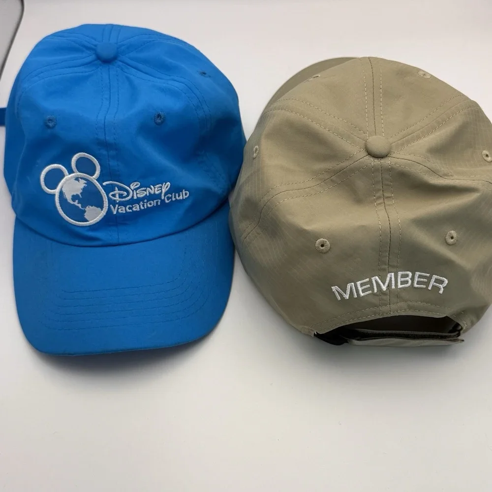 Set Of 2 Disney Vacation Club‎ DVC Member Beige/Blue Exclusive Strapback Hat cap